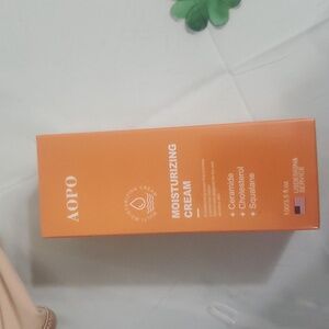 New Moisturizer With Ceramide Cholesterol & Squalane Face & Body 3.5fl Oz 100ml